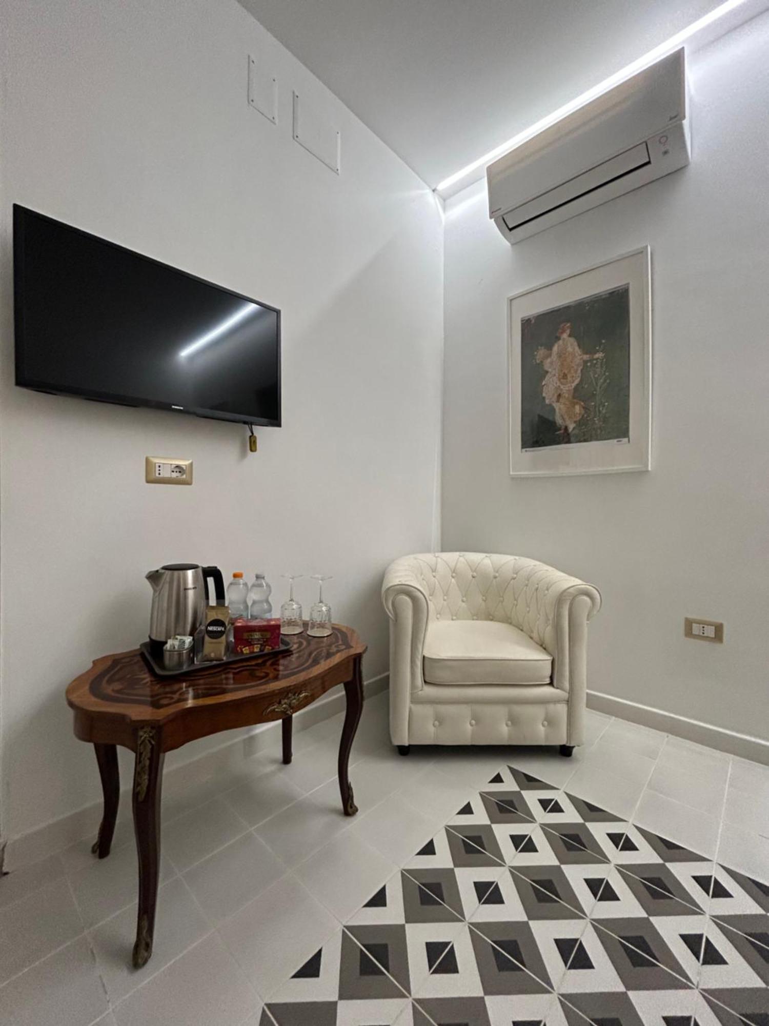 Casa Mariarosaria Apartment Naples Luaran gambar